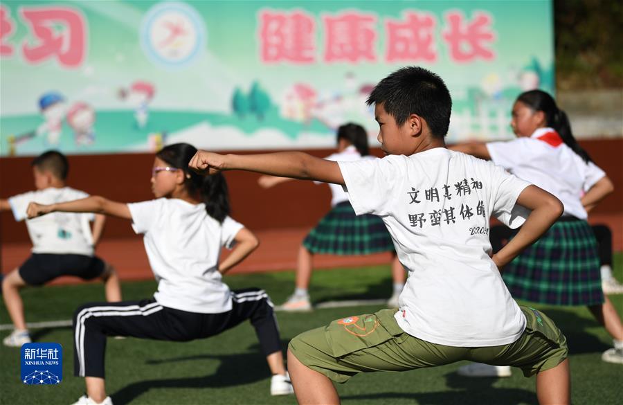 （新華全媒頭條·圖文互動）（14）書寫體育強國逐夢奮進新篇章——以習近平同志為核心的黨中央關心體育事業(yè)發(fā)展紀實