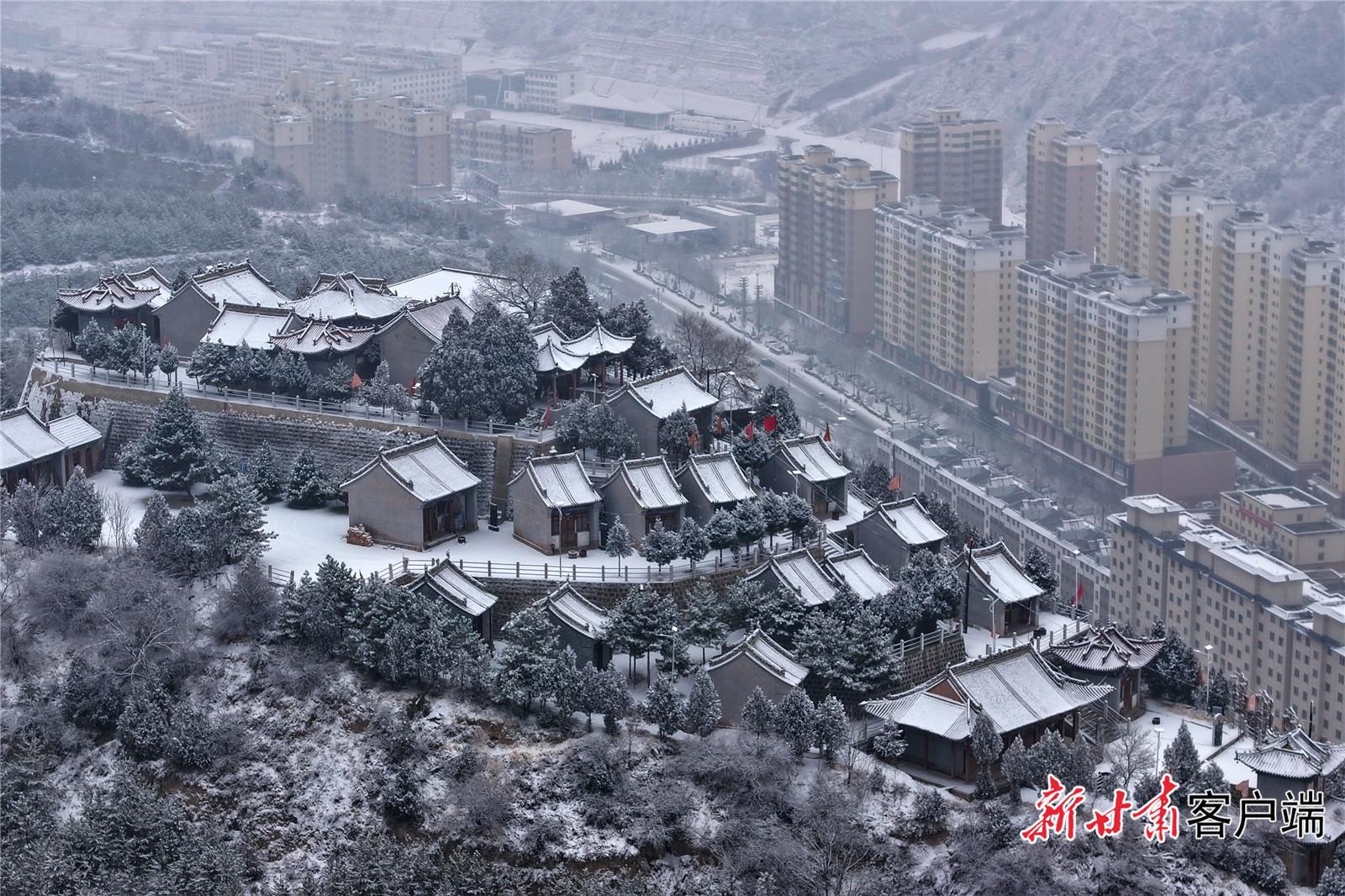 雪后華池 幀幀如畫